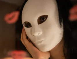 How Do Covert Narcissists Know When To Hide Their Narcissism?