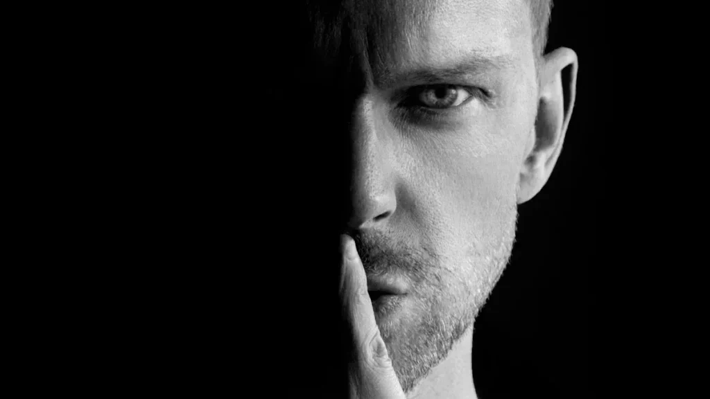 The Narcissist's Harem: Understanding Triangulation Tactics by Som Dutt From Embrace Inner Chaos