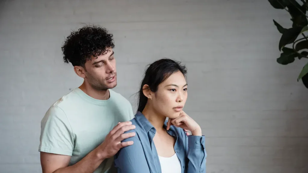 How Do Covert Narcissists Know When To Hide Their Narcissism? -By Som Dutt Embrace Inner Chaos