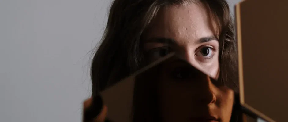 Covert Narcissist Sister Projection: Why She Blames You for Everything She Does 4 Covert Narcissist Sister Projection: Why She Blames You for Everything She Does By Som Dutt From Embrace Inner Chaos