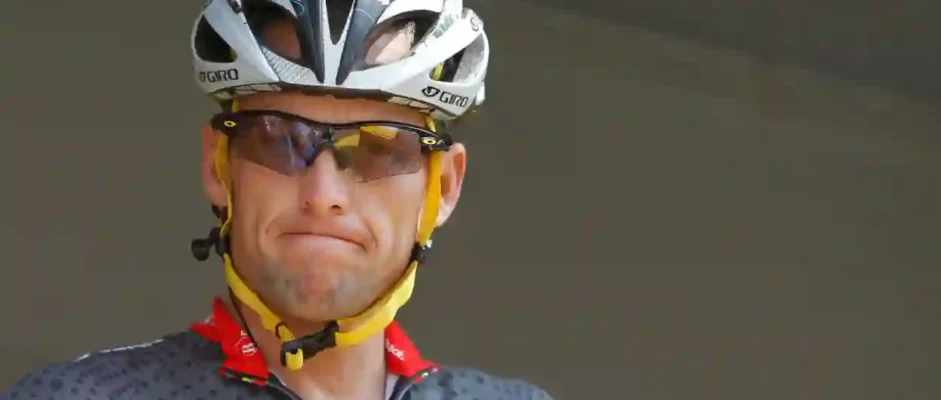 Is Lance Armstrong a Narcissist: An In-Depth Analysis with facts & Evidences 4 Lance Armstrong displaying grandiose self-importance and superiority complex commonly associated with narcissistic personality traits
